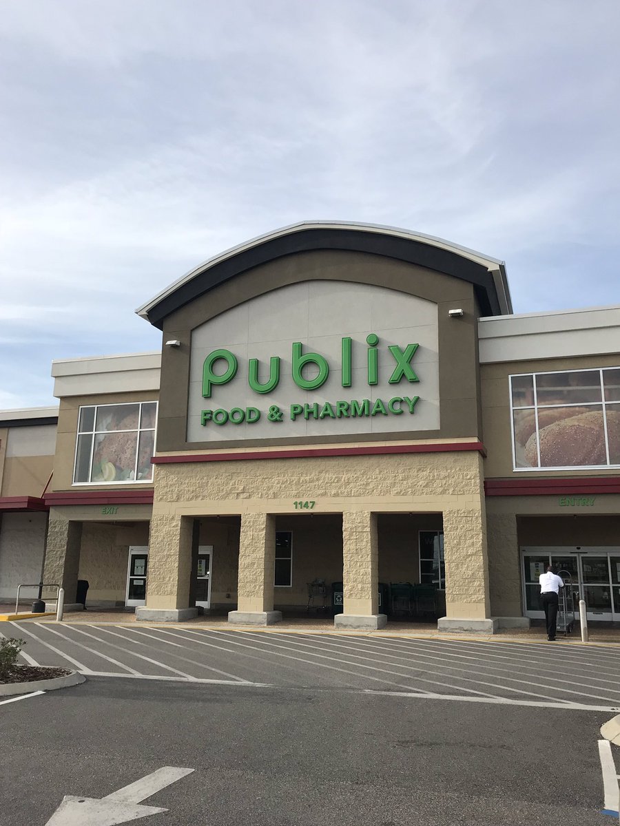 CKTroyU's tweet photo. Since @Publix opened in Troy, they have been committed to supporting this local community. Today, we began picking up bread that will be redirected to people in need, rather than wasted. Thank you Publix of Troy for partnering with us to be #hungerfighters and reduce #foodwaste! https://t.co/SABbugKLj8