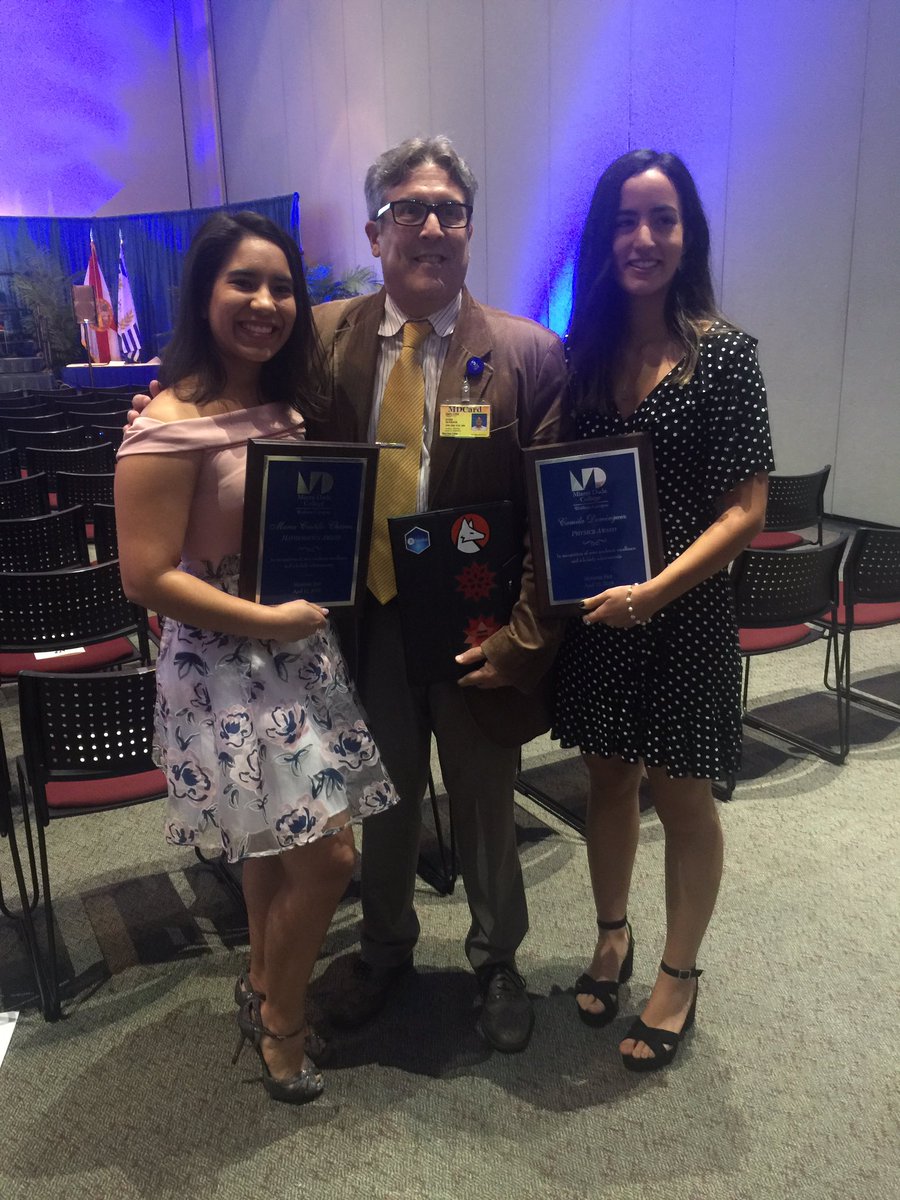dques2766's tweet photo. Two of my undergraduate students who were selected for the Honor Roll 2019 at #MDC, Camila Dominguez and Maria Castillo, both are interested in aerospace engineering and are doing projects about fluid dynamics and respiratory health #BeMDC #MathWolfson #stem #CFD #asthma https://t.co/U1r3NWTnlw