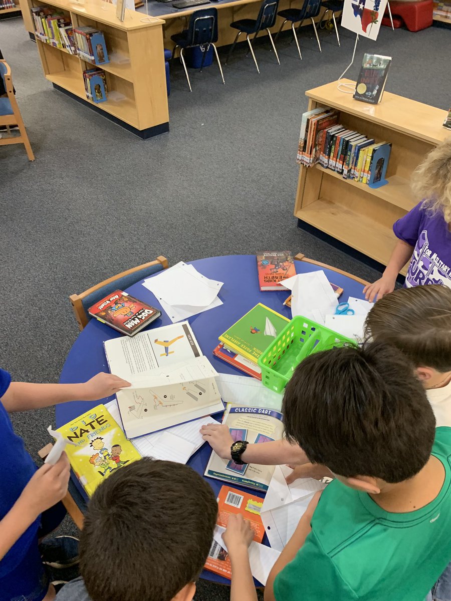 Paschal_Library's tweet photo. Airplanes were flying today!!! We had so much fun being loud and making paper airplanes! Stayed tuned to see the winner of our 1st annual paper airplane contest! #PESLibrary @PaschalPatriots https://t.co/AD71iFSQpP