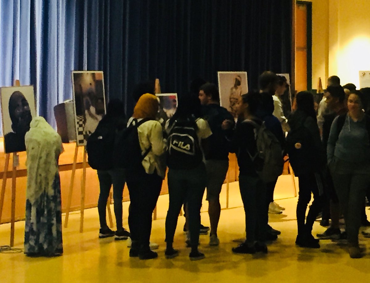 dinerdialogues's tweet photo. Inspiring morning with #VietnamVet Frank Romeo talking #war #PTSD #trauma #art #mentalhealth with @HHSBluehawks students. @HCSDSupt #WalkWithFrank https://t.co/RxAUm9sPOv