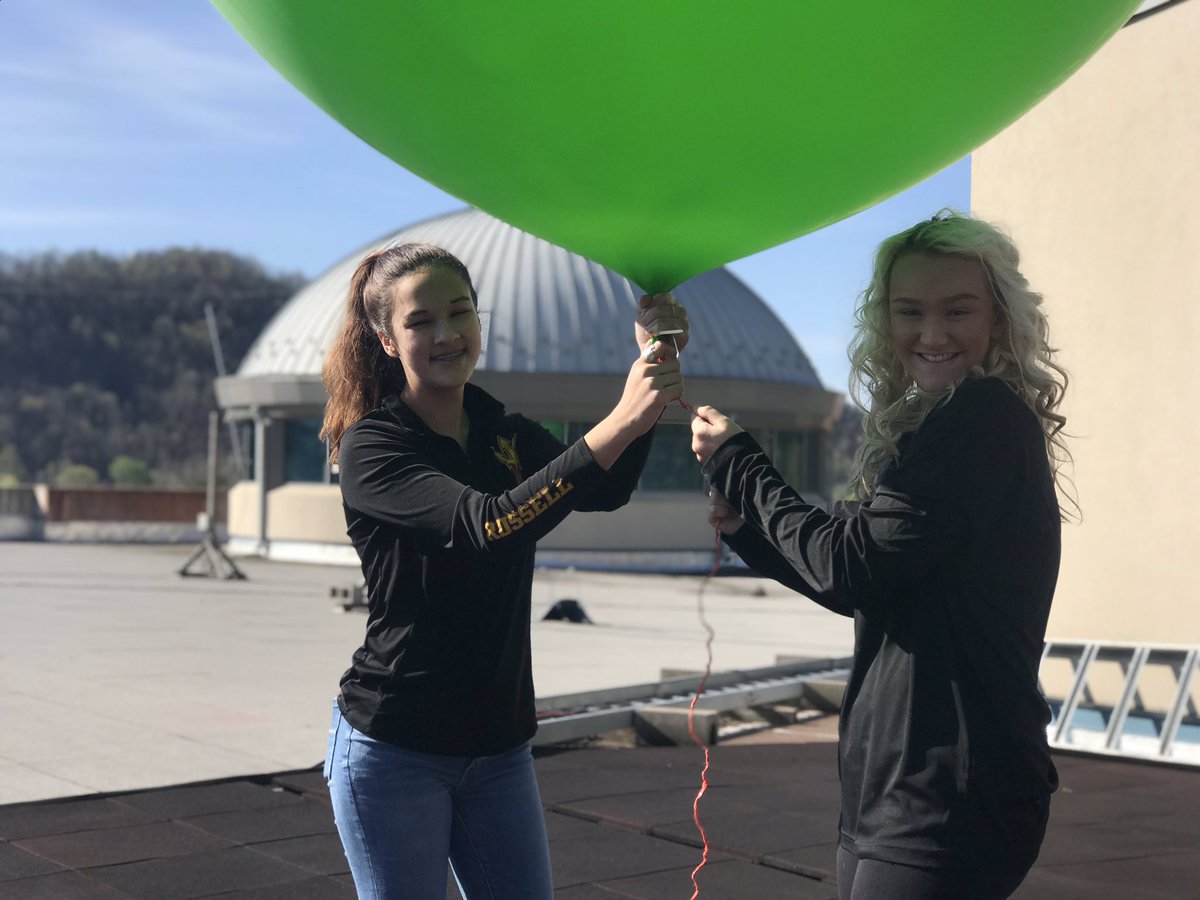 Balloon Launch Complete! So thankful for @moreheadstate Space Science Center, for allowing us to complete our launch at their amazing campus. @STLPKentucky We are ready! 
@RussellHigh @gretacasto @ColesMom1016 @russellind #RDN #TechDevils #STLPRoad2Rupp #STLPKY #stlpstate
