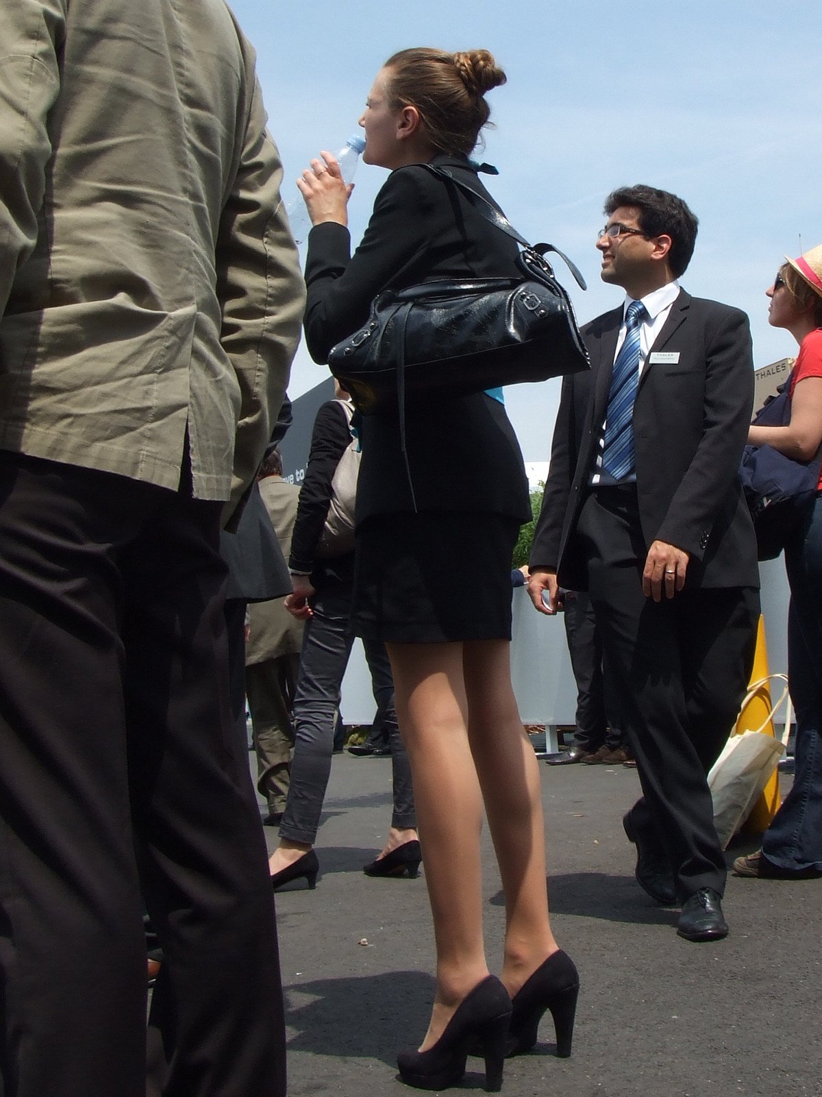 Candid Legs on X: Candid Business Woman With Very Sexy Legs Standing In  High Heels and Wearing Tan Pantyhose t.coAXwfprIoFa stockings  legs pantyhose candidlegs candidpantyhose t.comHi9tZxBRo  X