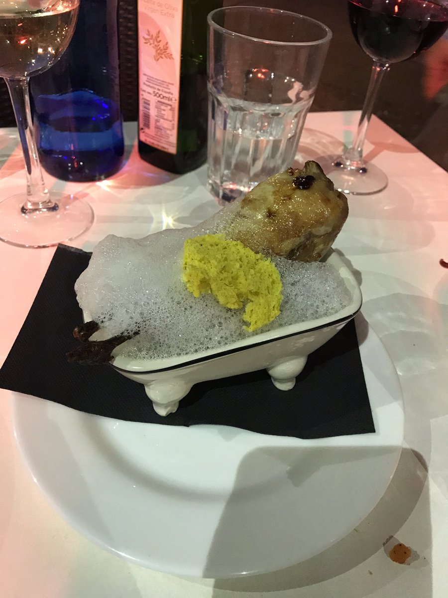 Never had dinner served in a bathtub.. but it was delicious <a href="/depikofino/">depikofino</a>