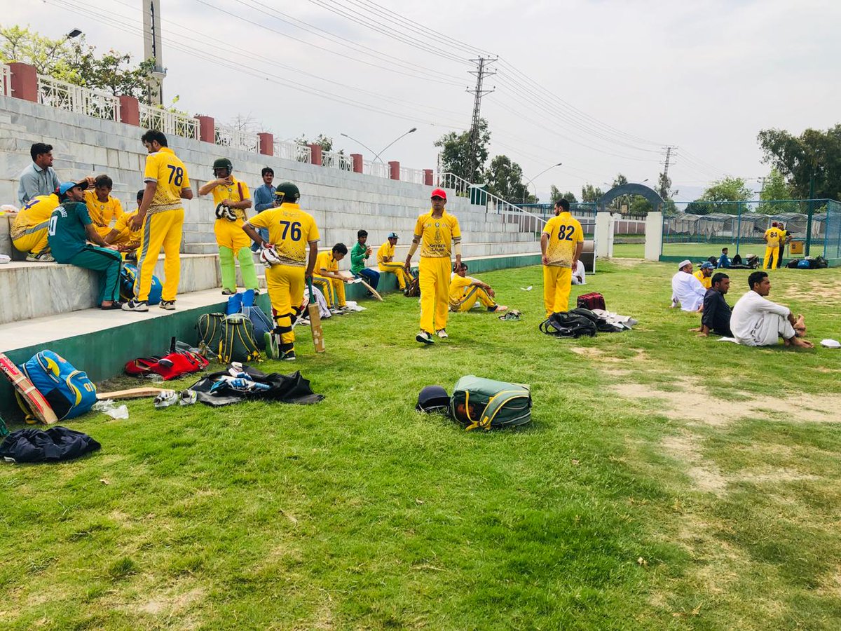 HamzaJa16100884's tweet photo. Biggest Event of Cricket In Peshawar 
#PeshawarT10  #EYN #PYF https://t.co/zfM7f8zZS2
