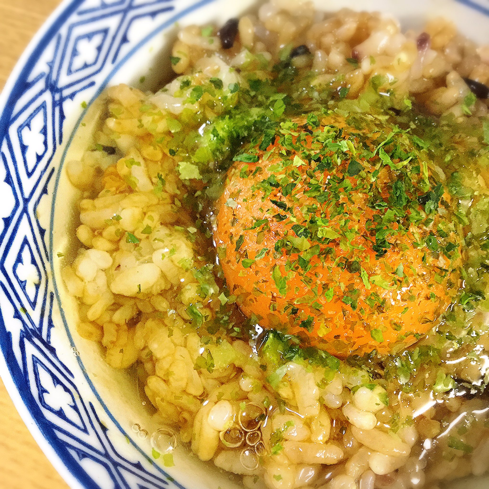 ころみ 私の朝ごはん ほぼ毎日 卵かけご飯 ご飯に醤油とオリーブオイルを混ぜてから 卵をポン 青のりをトッピング ご飯は 玄米 もち麦 黒米を入れた白米です Tkgに青のり 合うと思うんだけどな T Co 6tkavlurgm Twitter