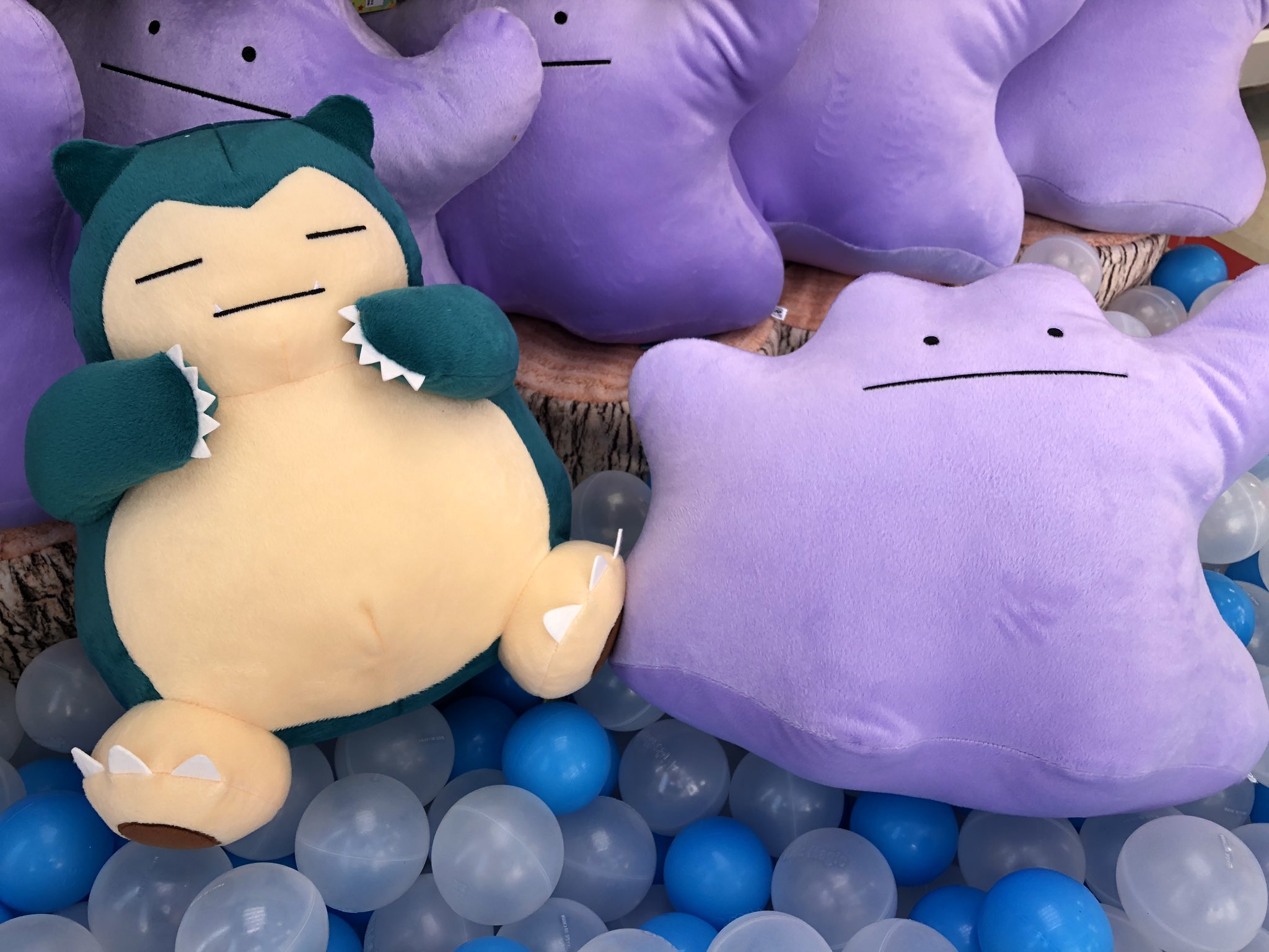 タイトーステーション戸塚西口店 プライズ ポケットモンスターサン Amp ムーン めちゃでかぬいぐるみ カビゴン メタモンが同時入荷 このシンプルな顔はいつ見ても癒されます ポケモン タイトーステーション戸塚西口 T Co C6bv9poaaz