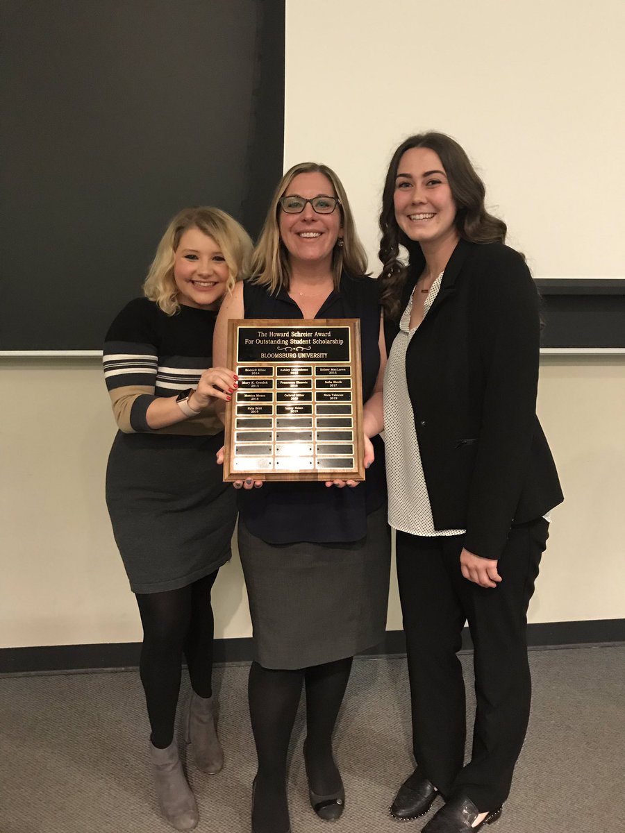 MaryEKingPhD's tweet photo. Congrats to my students Nora, Lacey, &amp; Nyla for winning the Howard Schreier Award for Outstanding Communication Studies Scholarship for their research on #ghosting! Congrats also to Gabriel who tied for first &amp; prof @DrHeineman , &amp; students Lauren &amp; Alyssah! @BUCommStudies https://t.co/0S1p3xlRfE