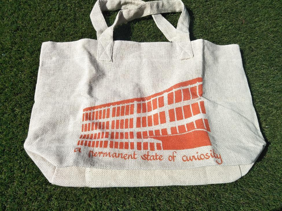 unilibrary's tweet photo. Let's share &amp; compare: favourite library bags →
#baillieu #librarymood https://t.co/E5IzKNj092
