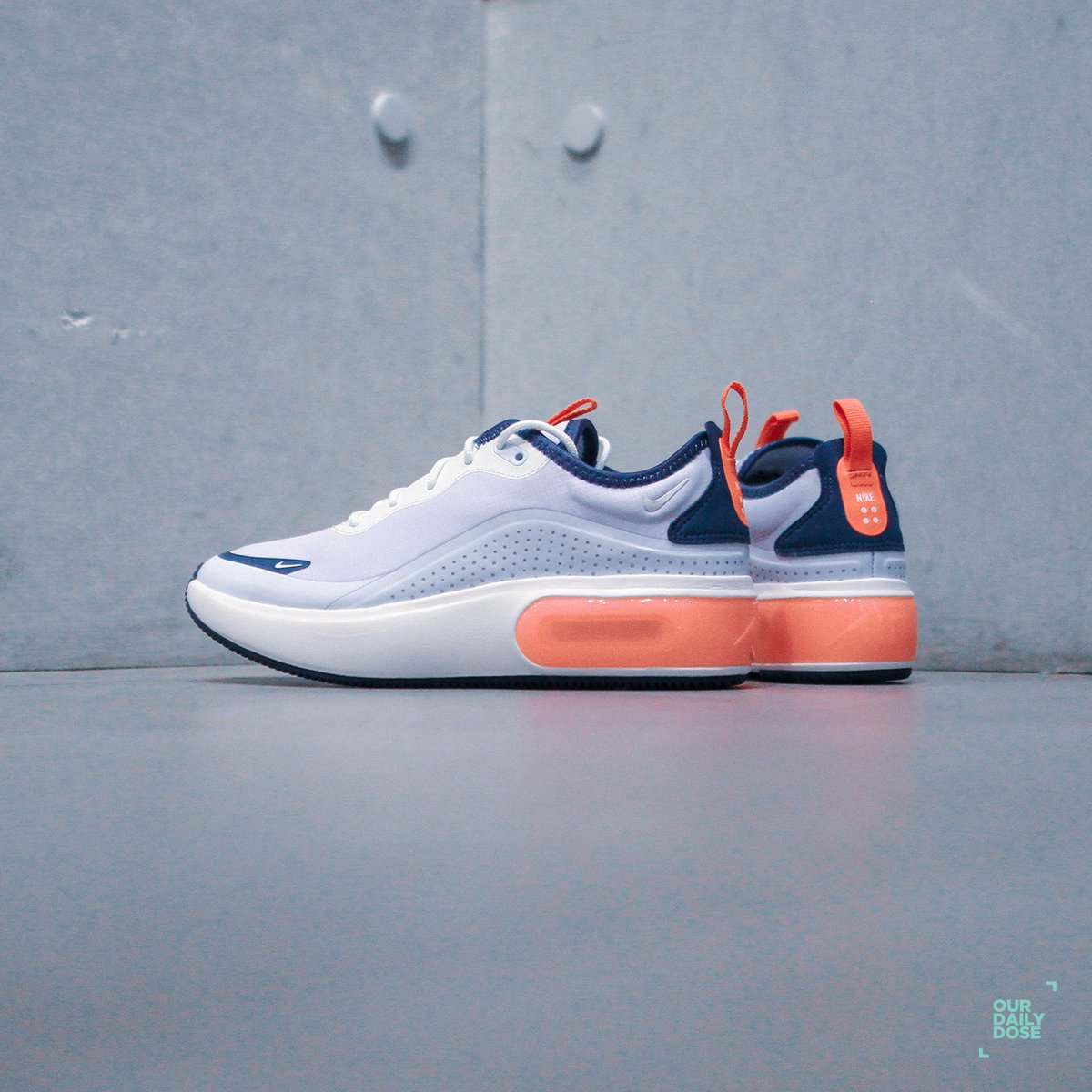 air max half blue half orange