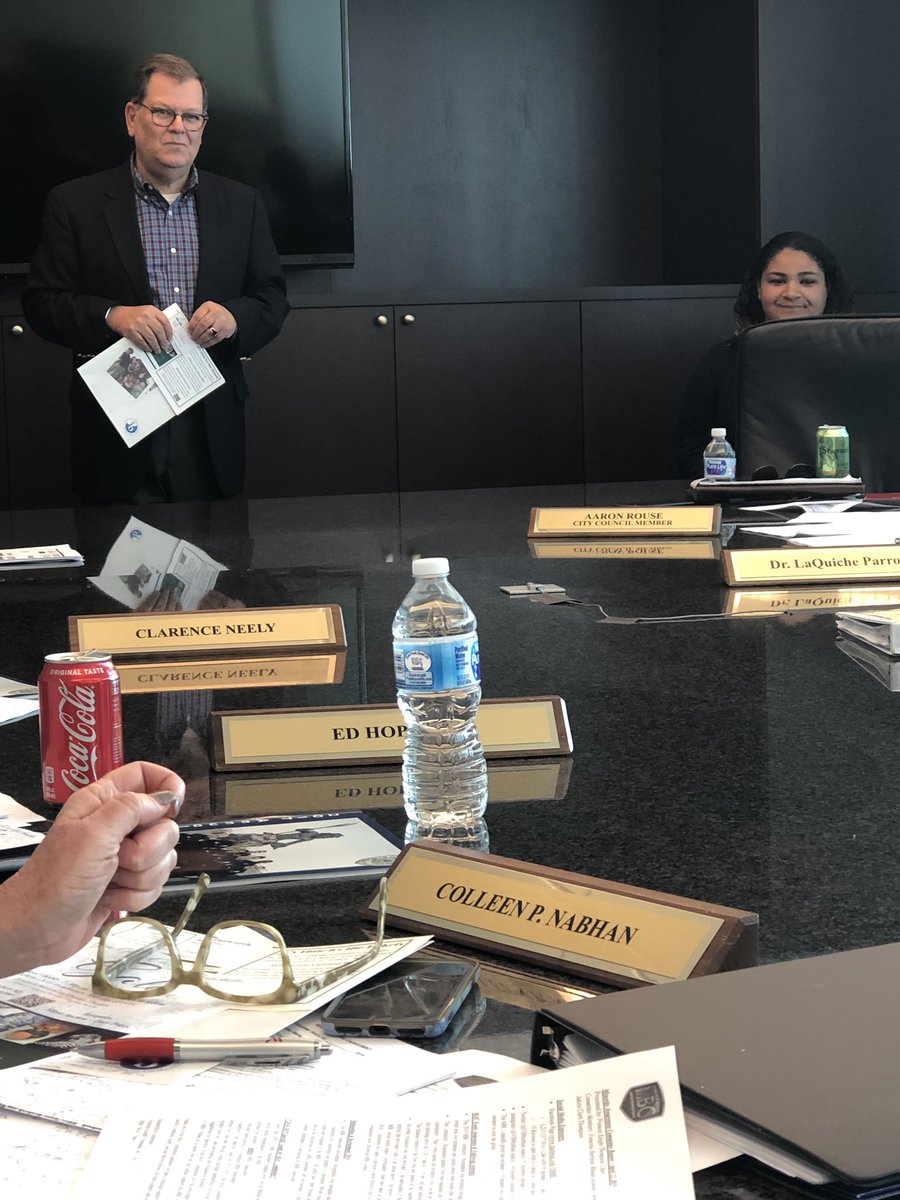 myVBMBC's tweet photo. Great #VBMBC meeting last week! Thank you Police Chief James Cervera for the update and thank you to @rjbnvb_joe and @grcollegiate for inviting us to support your event! #SWaMbusiness #minoritybusiness #community https://t.co/MBNclOq58a