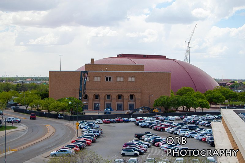 ttu_red's tweet photo. Here comes the wrecking ball! The beginning of the end to the auditorium coliseum! @TTUSfpc @TexasTech @TTUSystem @TTUAlumniAssoc https://t.co/DjoMObDGVo