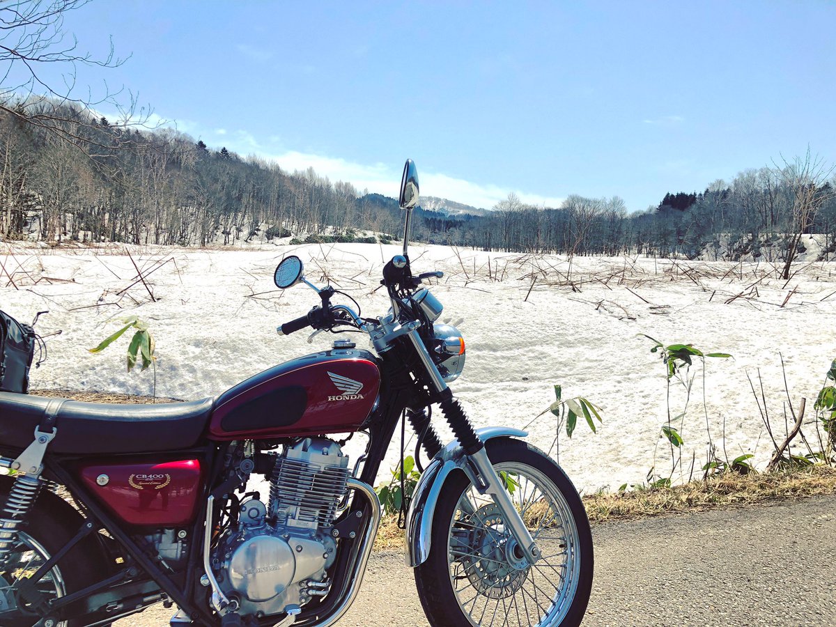 ezo_momonga4's tweet photo. 残雪の中をひた走る!
#ツーリング #HONDA #CB400SS #BIKE #MOTORCYCLE #石狩 #浜益 #御料地 #R451
https://t.co/9VrD50LLOY https://t.co/YxK2L7eX5d