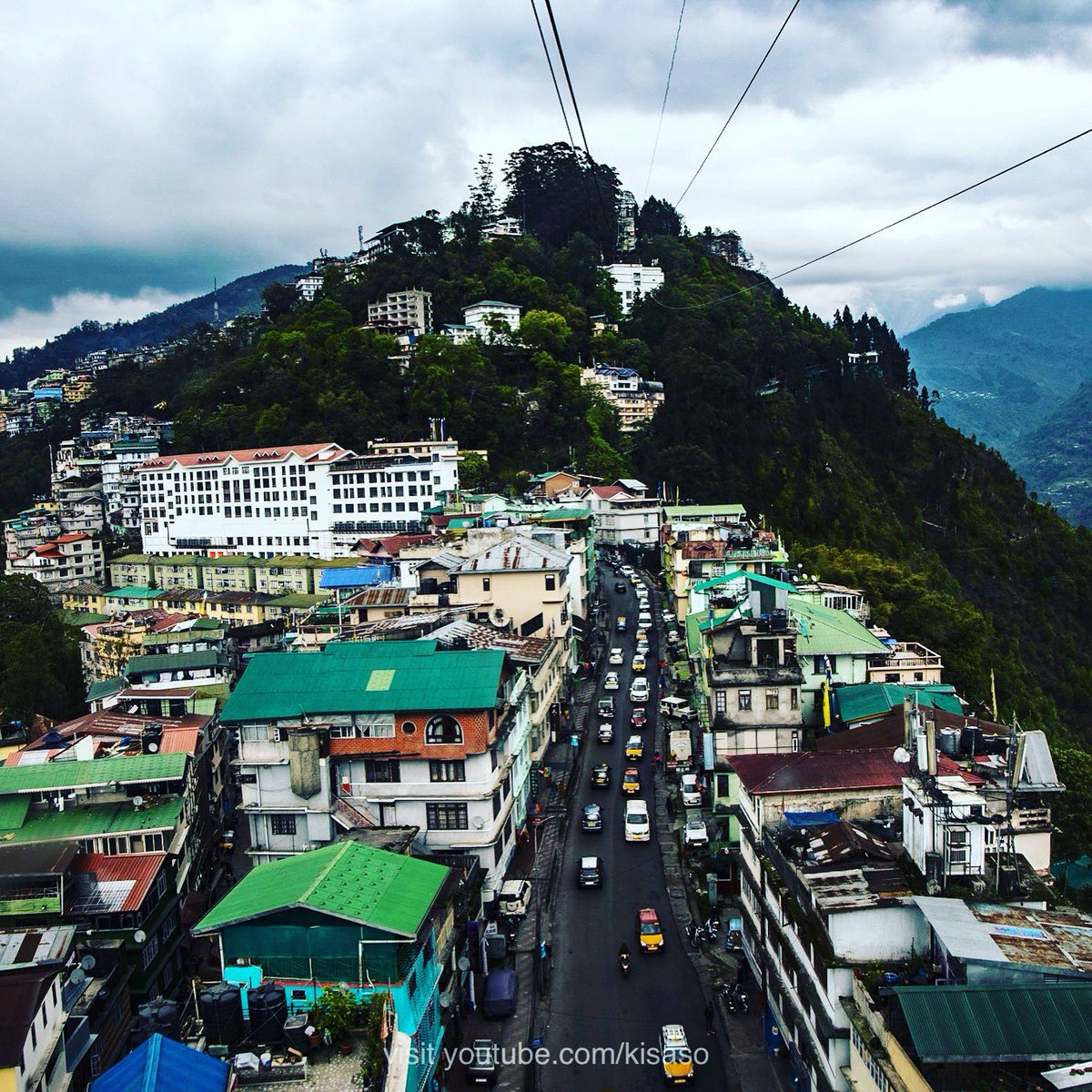 kishorevlogs's tweet photo. Travelling to #Aritar #Sikkim from #Gangtok
Check out my Sikkim #Travelvlogs 
Sikkim Travel Diaries - 2019 https://t.co/KQy92KA7ii https://t.co/FKKQRGMgUH
