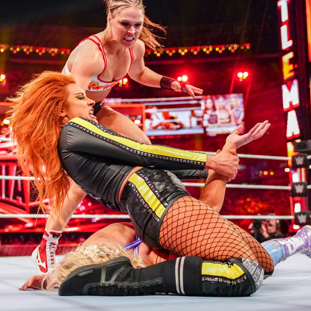 GTRIGGERMVDNESS's tweet photo. @BeckyLynchWWE @MickieJames #Becky2Belts. Did. That. 💯🔝🔴🏆🔵🏆 She 👋🏼slapped 2 Dopes heads Off at #Wrestlemania. 🔥🤼‍♀️🔥 Who's Next?! 🤔🤫🤘🏼 #ChampChamp #BeckyDoubleChamp #BeckySlapsHeadsOff #BadLassChamp #straightfire #RelentLass #OWNRawandSmackdown https://t.co/fH11sPA0z7