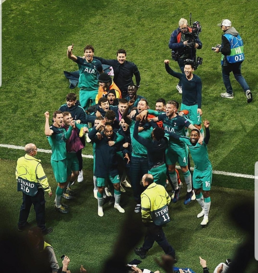 LoveTheShirt's tweet photo. Heroes https://t.co/APi8EAgB8S