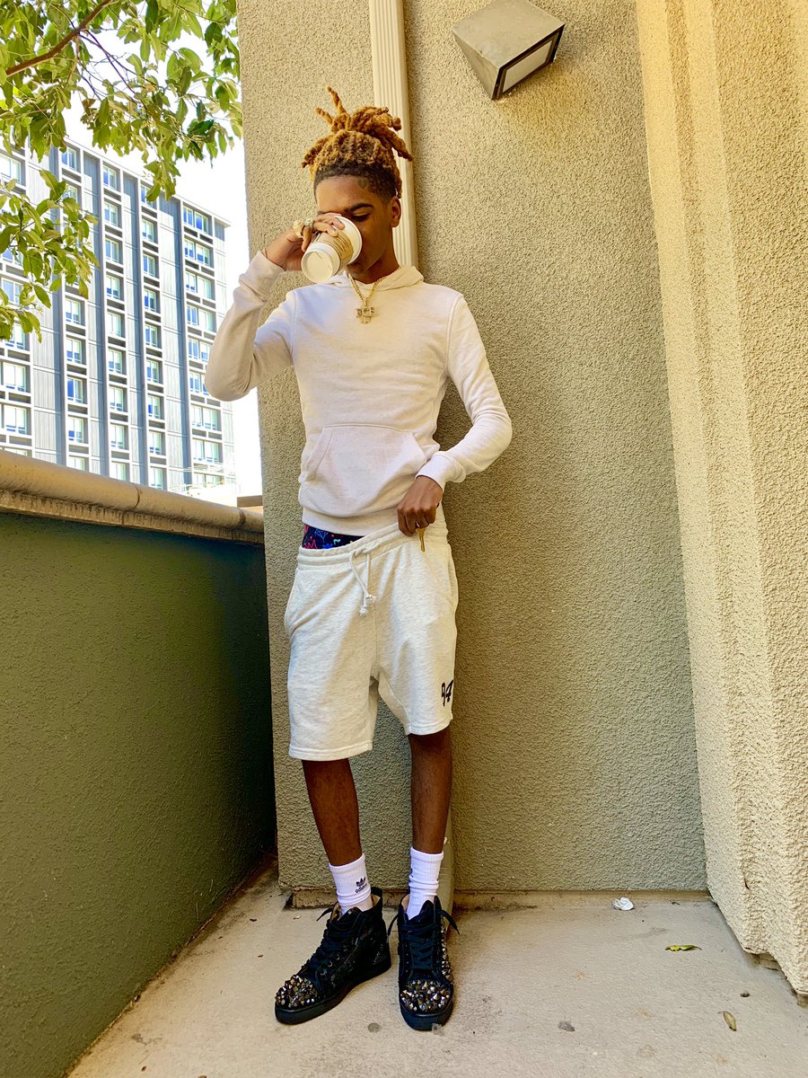 JGreen510's tweet image. MIXTAPE READY🦅💚