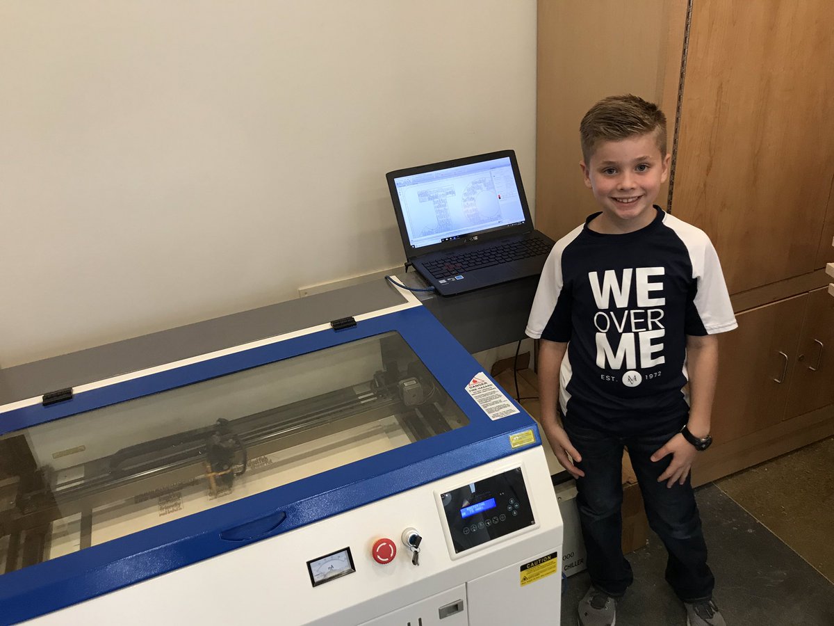 ashtonshirey's tweet photo. Getting ready for the opening of #MVG3’s Social Justice Museum. #MVPSchool #whatsyourmessage @BuckInstitute #pbl #publicproduct https://t.co/PUo3eZQm7c