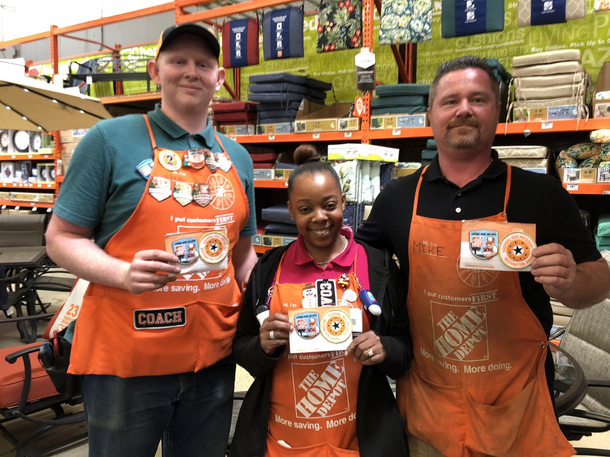 nyyroro's tweet photo. Brad-D59/Johnnette-D31/Mike-D28 from Egg Harbor Township, NJ live our values consistently! Thank you team 930 #EHT for a great day! Nice having @Jayhuertas26 join us! #NJM @wilkie_cindy @RobG3HD @bthompson17 @matthewcaez @cquigley609 @dave69781628 @JackieGiusti @thdallison https://t.co/V5gz36Zerm