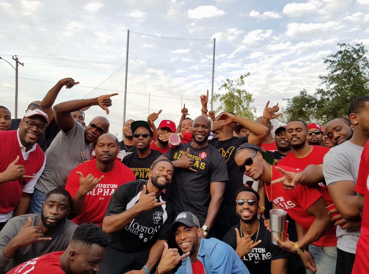 MalikWoah_'s tweet photo. #HennyMu #HMDay GREATEST CHARTER DAY TI THE GREATEST CHAPTER OF ALL TIME https://t.co/HkfPOx5OIA