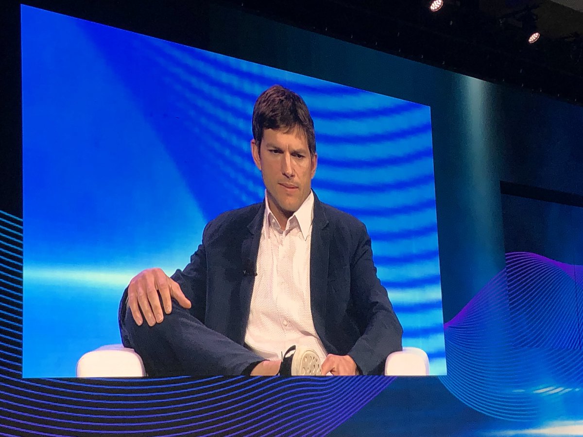 McGlonePJ's tweet photo. Watching the closing keynote at #Interactions2019 by @aplusk Inspired by hearing him recount his race to gather more Teitter followers than CNN and how cool that technology has allowed one individual voice have more power than a whole media corporation. https://t.co/fAFJl4Sv5l