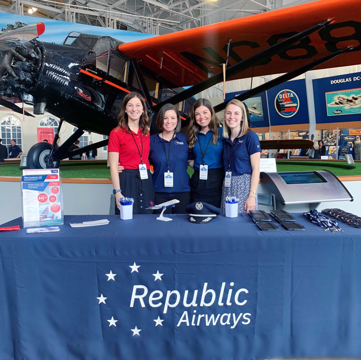 RepublicAirways's tweet photo. Spotted: The Republic Airways College Relations team was spotted in ATL supporting @delta’s Delta Propel program! #RJetsetting https://t.co/MjrYD0F61g