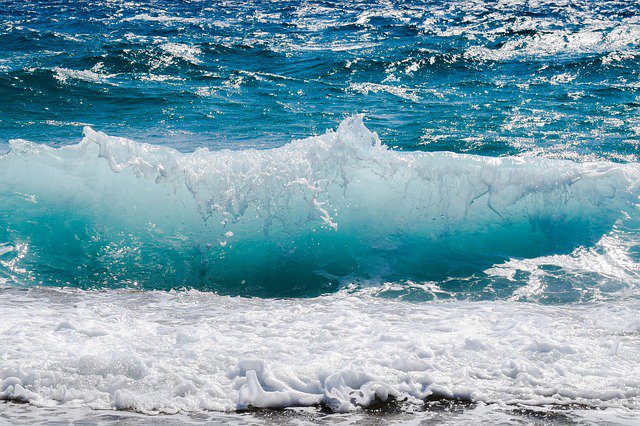 suiciderecovery's tweet photo. "You must live in the present, launch yourself on every wave, find your eternity in each moment." ~ Henry David Thoreau #LoveLifeAfterloss #coachrobin #recovery #transformation https://t.co/bOVaKtumSn https://t.co/yAaFPIdZNQ