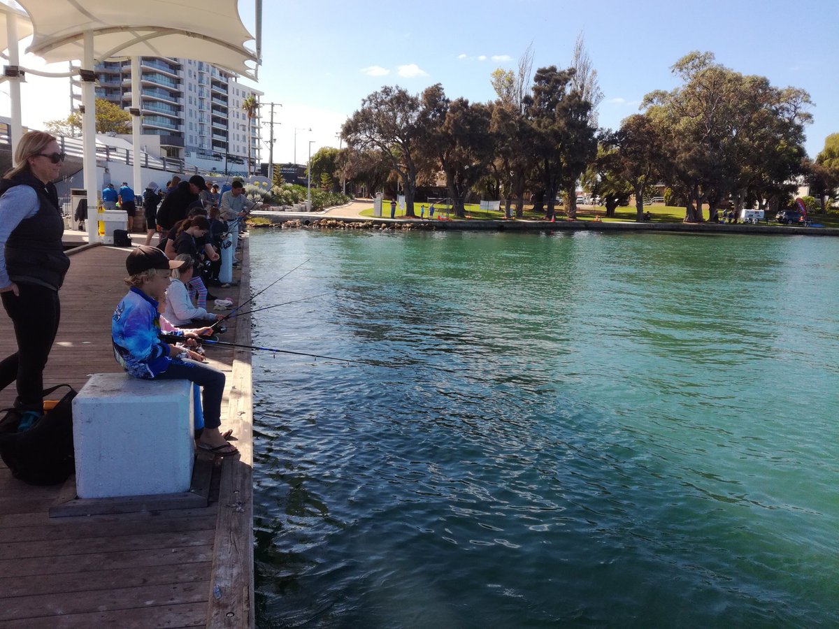 Clara_Obregon's tweet photo. Yesterday was AWESOME!Loved teaching kids how to fish @CityofMandurah with Offshore #Fishing Club & #fishability.Spent a sunny day catching stuff,even a flounder!Summary:1)Day out of the office, 2)Sunny, 3)Fishing & guess what:kids loved it! #PhDlife @FisheriesWA @FRDCAustralia https://t.co/hGrG8SvSSj