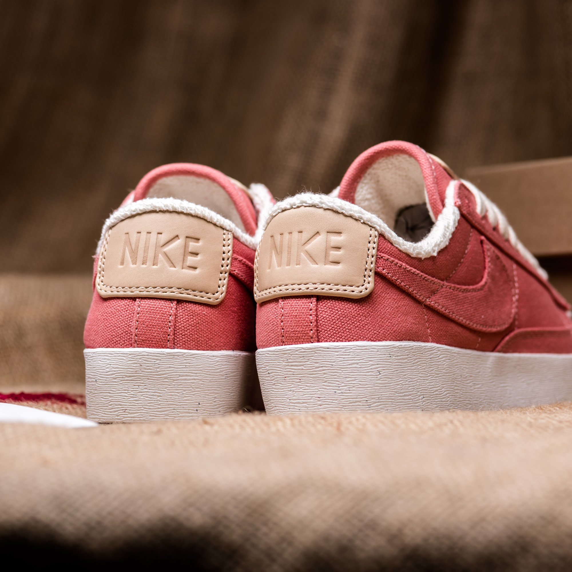 Nike blazer low plant color deals