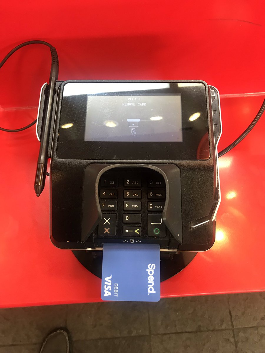 spurgeon9196's tweet photo. Buying burgers with #Tron $Trx If you own crypto and don’t own a Spend Card you are doing it wrong. @SpendCard @justinsuntron @IAmMikeHanson @MustacheTommy @MONETARY_MAYHEM @joelcomm https://t.co/iwU1DuORJj