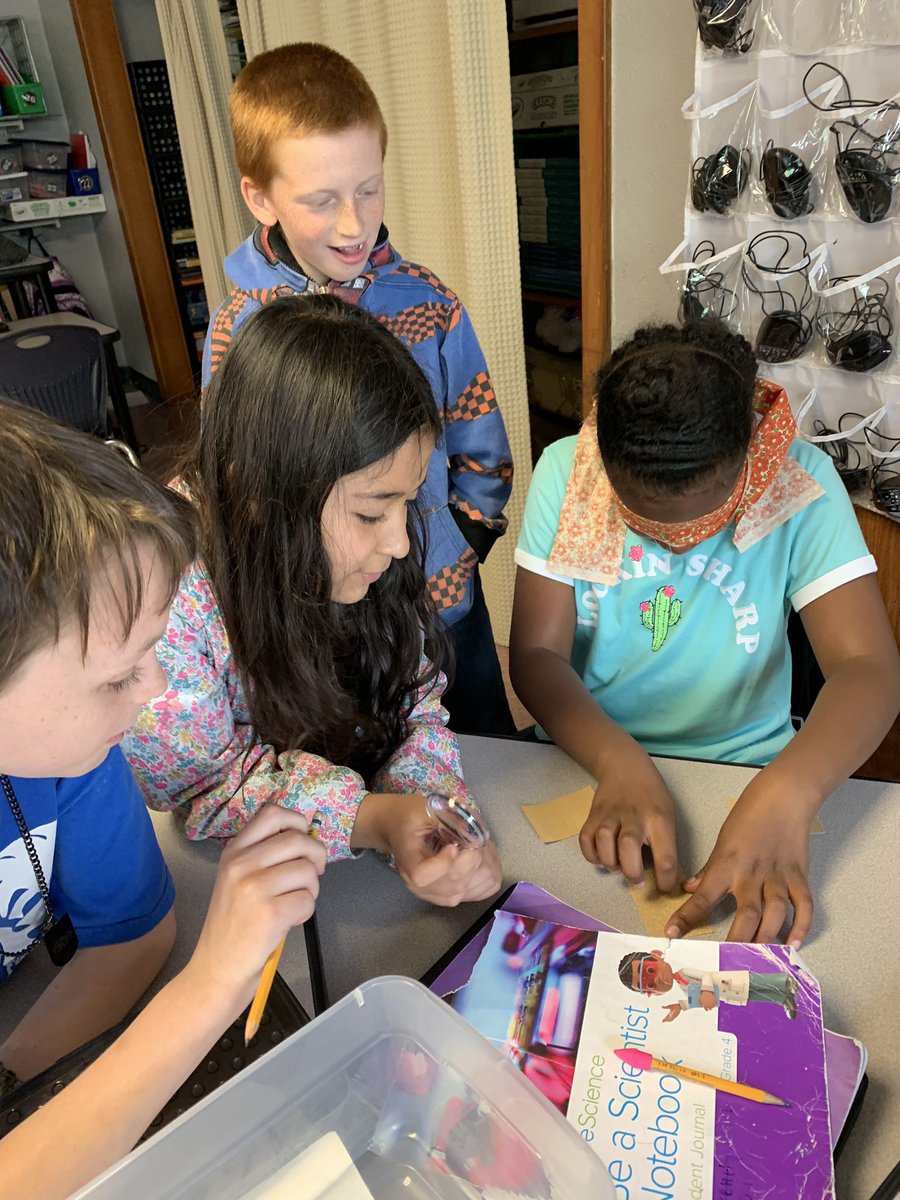 TeamMontgomery4's tweet image. Using our sense of touch to order sandpaper! Students loved having a blindfold on.  😎 #ISDStrong #3TEPride #isd4thgrade