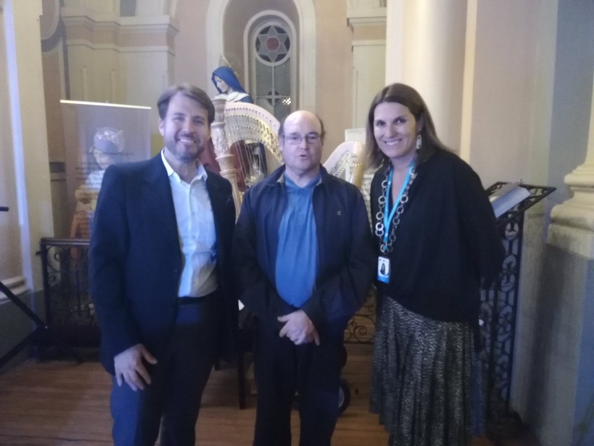 FOJIChile's tweet image. En pocos minutos comienza el concierto de nuestra #OSNJ en la Parroquia Divina Providencia junto al gran director Maximiano Valdés. #ComunidadFOJI @CulturaProvi