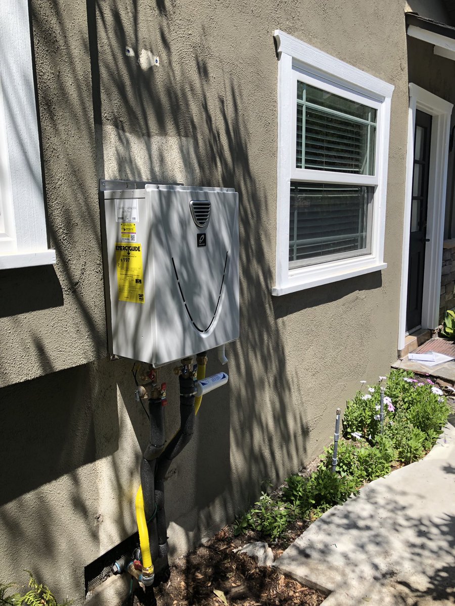 chriscastro2011's tweet image. Thanks @SharkBiteNA and @TakagiTankless for a great TH3OS!