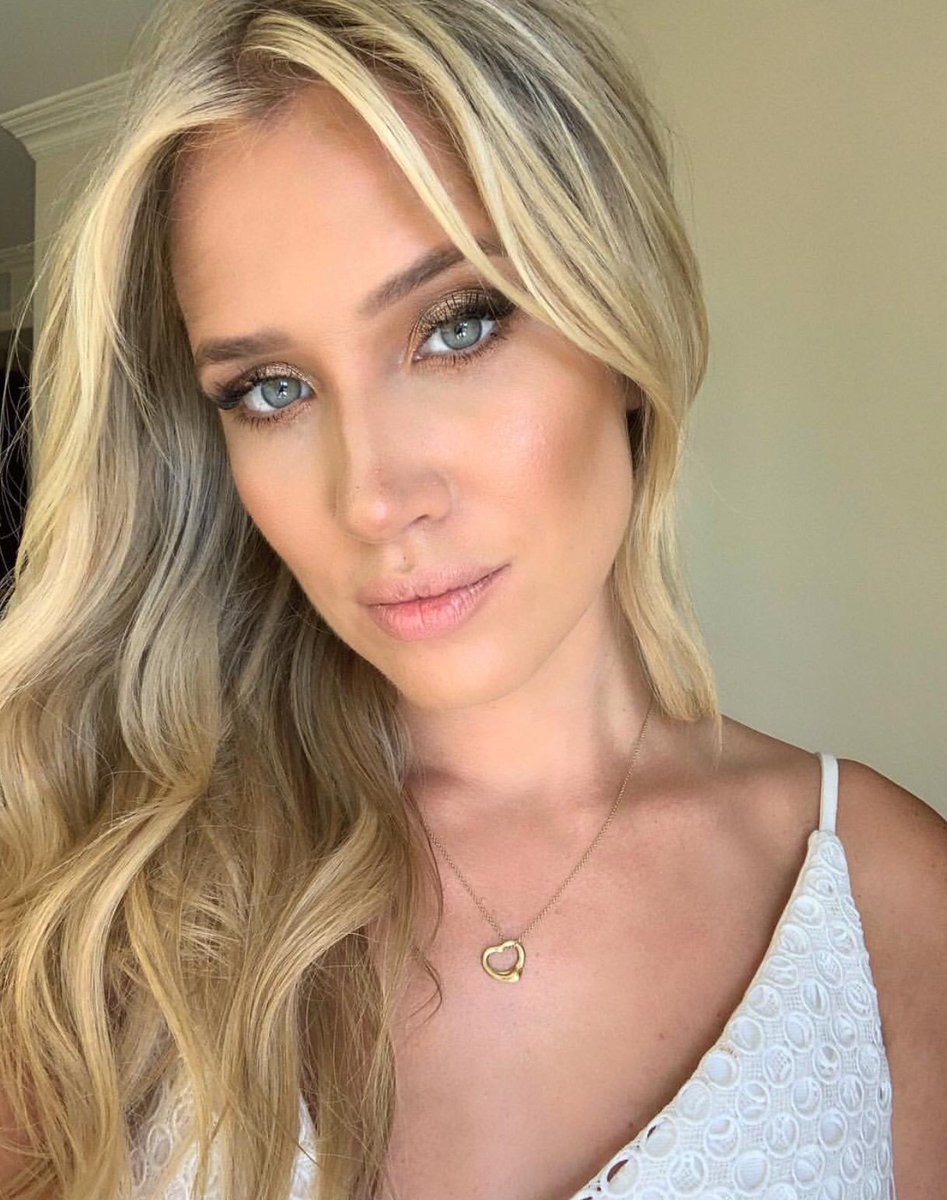 DenzelWood's tweet photo. @KristineLeahy 😍 Those Eyes❗️ #MyWoman #MyWCW #MyWCE #KristineLeahy https://t.co/tTcqh3jyoG