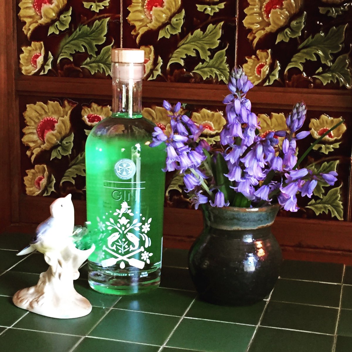 humcraftspirits's tweet photo. All this sunshine makes it feel like Spring... and nothing says Spring like a #LittleRiverGin &amp; tonic - cheers! https://t.co/s21yCYgFIY