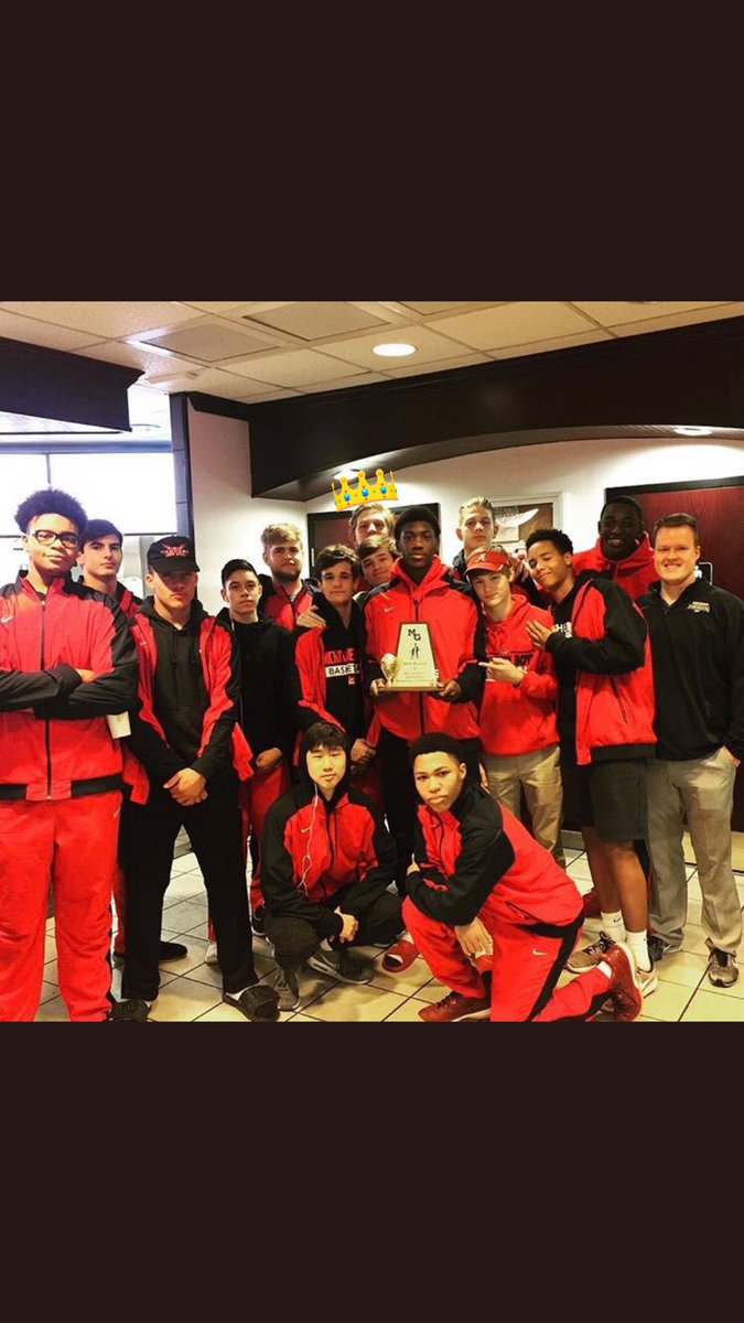 kimjoshh's tweet photo. happy birthday big man! the league and 2k mems will never be forgotten hope it’s a great one Aj can’t wait to hear amazing stuff about you in college! 🤩 @AJ_Smith42 https://t.co/vFB7TfSDJ0