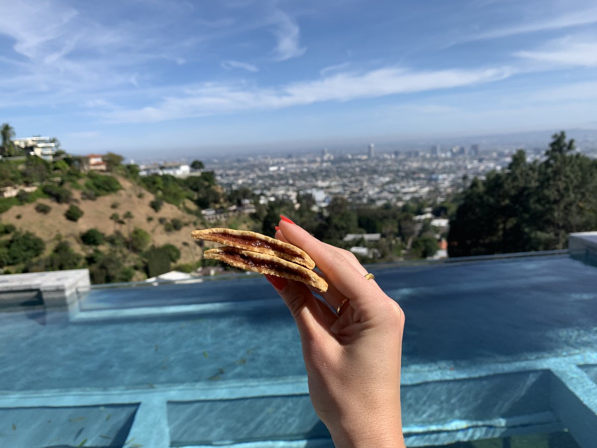 TheSmartCo1's tweet photo. Midweek Coachella recovery essentials #SmartTart #Coachella https://t.co/xy150Ish9p