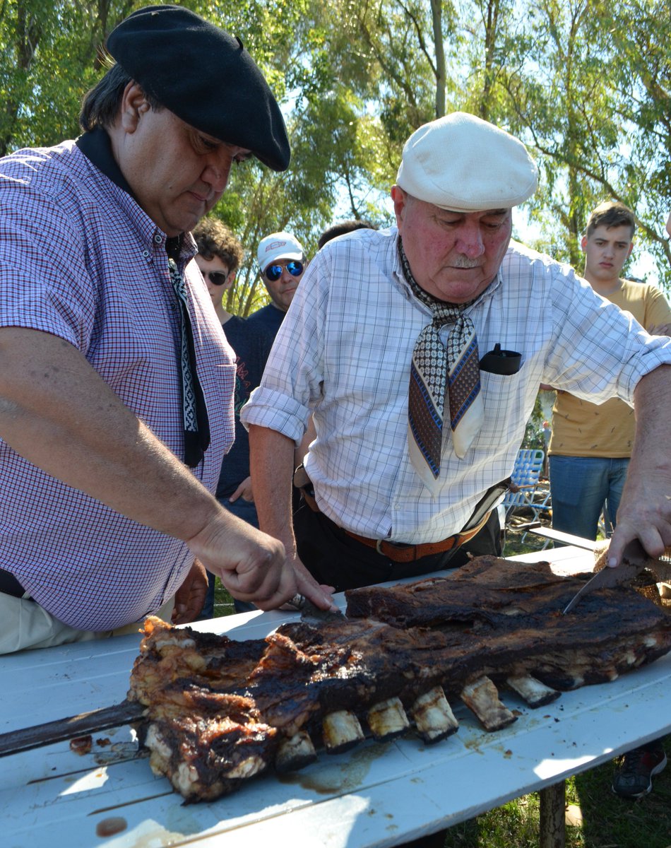 Se viene el programa N° 193 de Con sabor a turismo. Segunda entrega de nuestra visita a Juan E. Barra, , donde se desarrolló la 10° edición de la Fiesta Provincial del Asado Pampeano. Próximo sábado a las 21 hs, y domingo y lunes a las 20.30 hs. por la pantalla de Canal 2 Coop TV