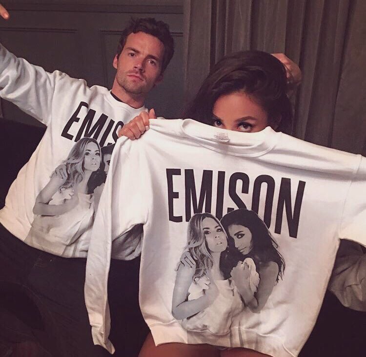xxxbbycazzu's tweet image. Even @IANMHARDING , are you a fan of this couple or not?.... Please @imarleneking  #EMISONDESERVEDBETTER 😭🙏🏻❤️❤️❤️❤️ #SaveEmison #EmisonEndgame #Emison #EmisonForever #Alison #Emily #PLLThePerfectionists @PLLTVSeries @SashaPieterse