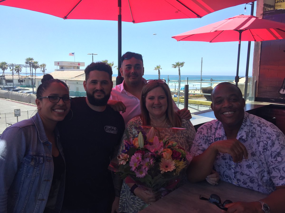 SA7FCC's tweet photo. Happy 20th anniversary to one of our most hard working dedicated representatives. Proud to have Becky on our AT&amp;T team!!! #tugglenation #SD9 #proudleader https://t.co/d8lYzqmjzc