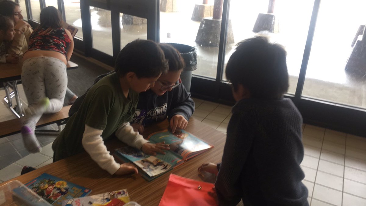 Last day of school before spring break! Spent time reading to our buddies. We always enjoy these moments! ♥️