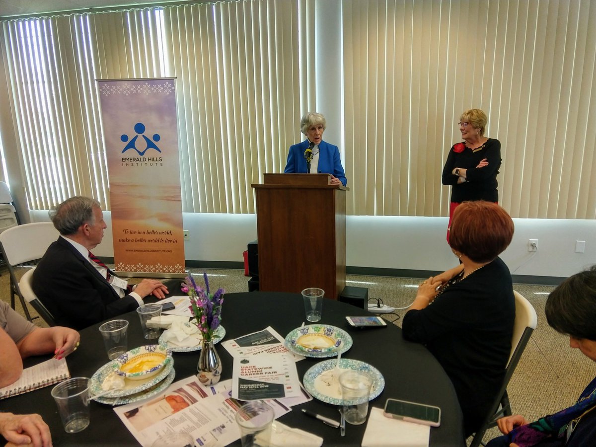 EmeraldHillsIns's tweet photo. Salt Lake Interfaith luncheon at the Emerald Hills Institute. UN representative Lago Baldomero, PhD is talking about upcoming the UN 68th Civic Society conference in Salt Lake City @InterfaithSLIR @UN https://t.co/WBfhOLU5It