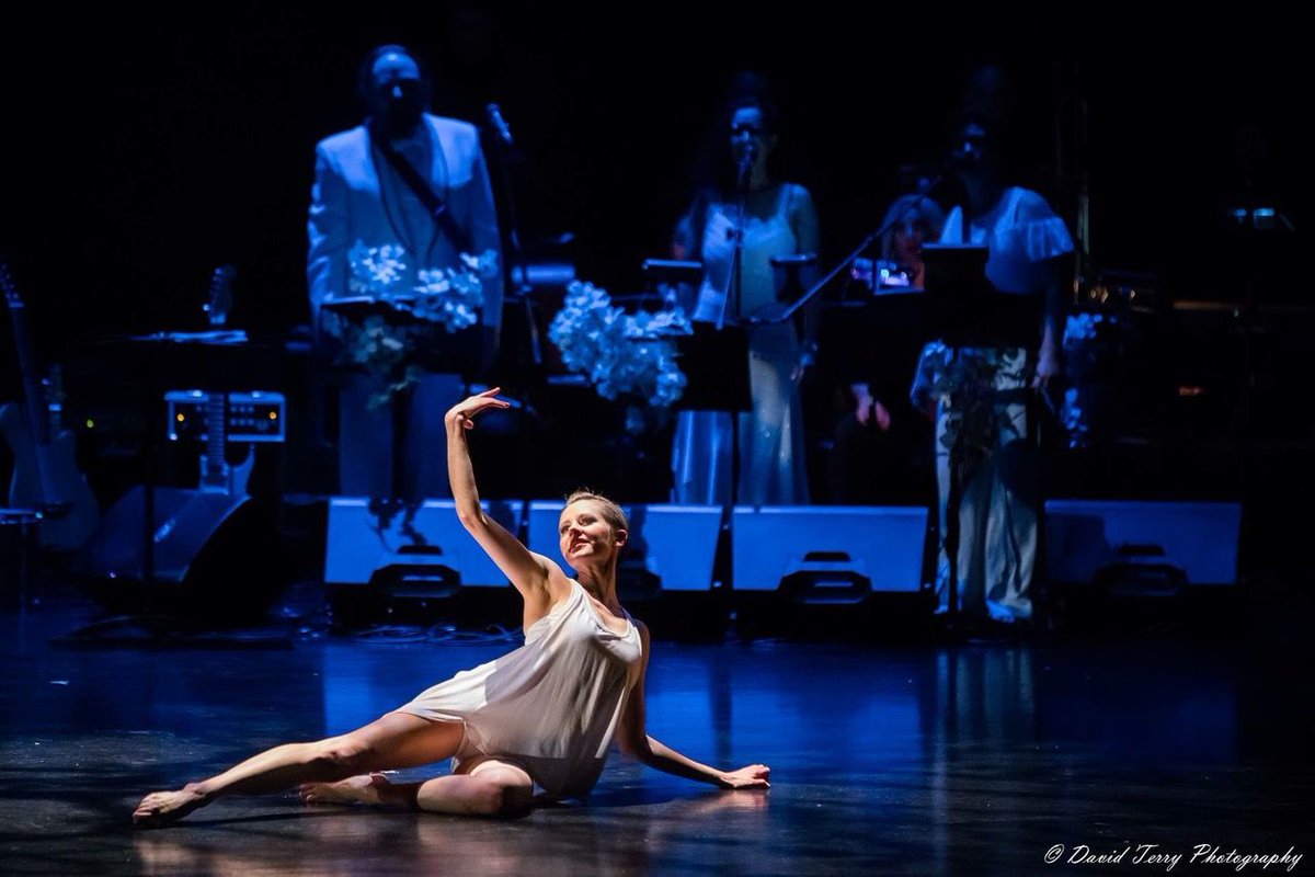 SambaFogo's tweet photo. Meet the Artists for Fogo Vivo - Living Flame: Clare Tobin Lence, Dance / Fire Dance
Clare joined Samba Fogo in 2015.  Prior to life in SLC she danced professionally in NYC, with gigs ranging from the Metropolitan Opera ballet corps to work-out video promotion on QVC. https://t.co/FOZC4ShtM5