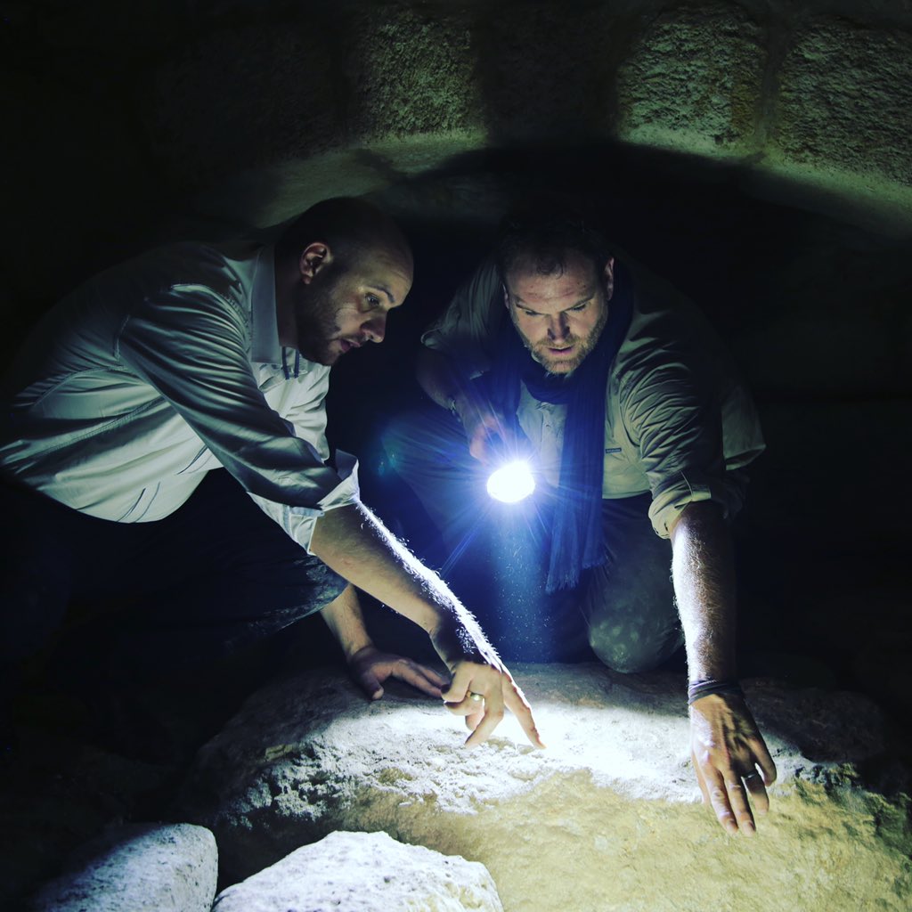 joshuagates's tweet photo. All new #EXU RIGHT NOW on @Discovery! https://t.co/SiPWOHpEt2
