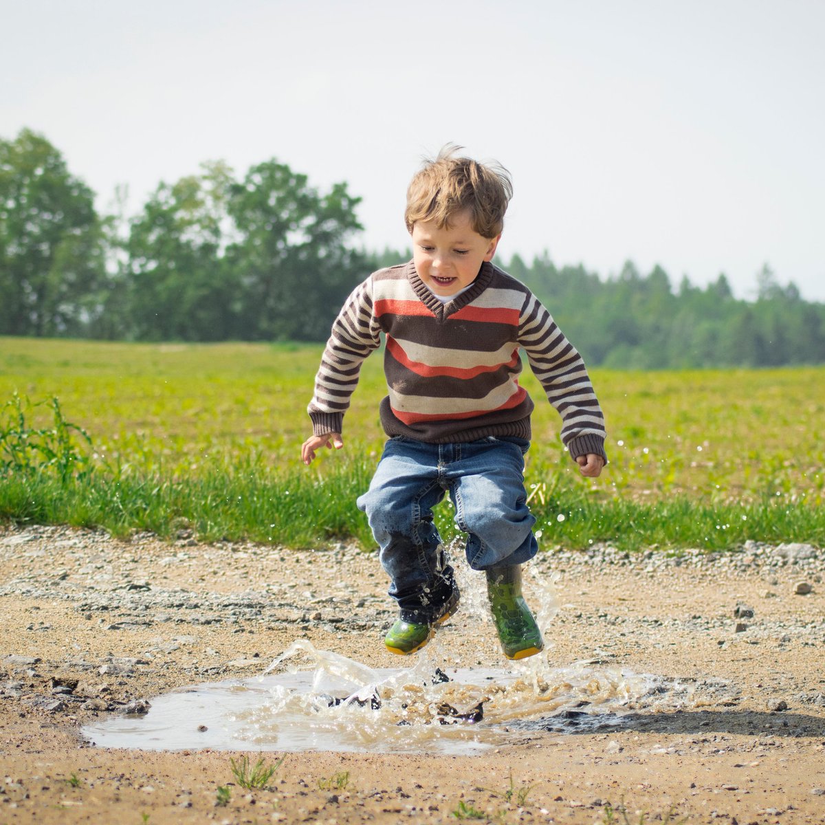 DistFam's tweet image. For kids spring means it’s time to jump in puddles. Distant Family approves of kids being kids! #Parenting #family #kids