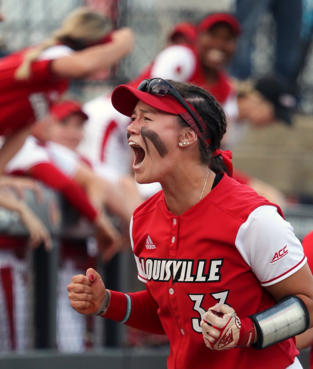 Utterback13's tweet photo. I am not what you call a "stat" guy but it seems like @funke333 had all of them as @UofLSoftball beats Kentucky 8-7. #L1C4  https://t.co/X4puZ19aWw https://t.co/6wBMwhnFVQ