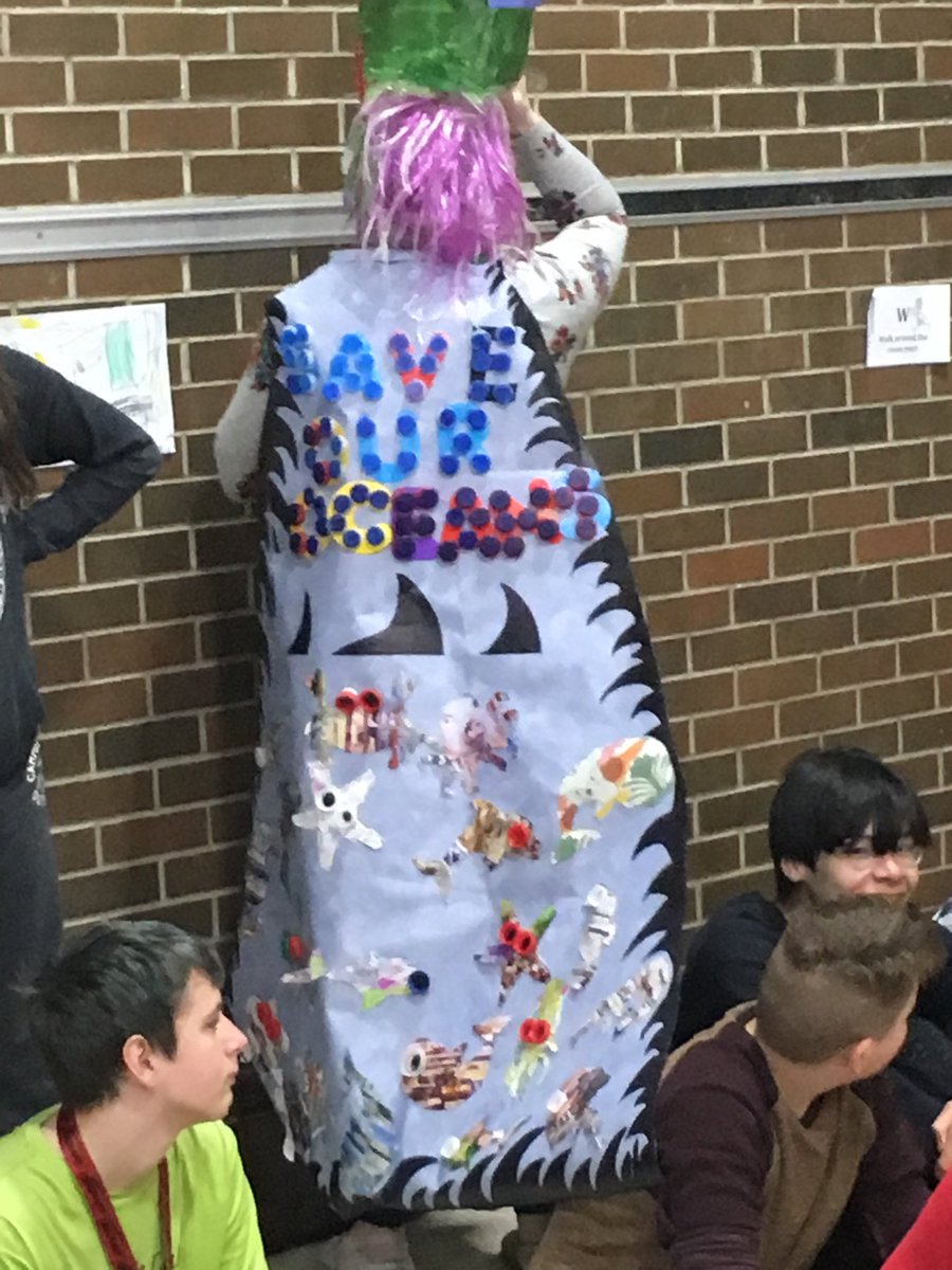 kgscobras's tweet photo. We were rockin’ our environmental awareness super hero capes at King George today!! Thanks to the Green Team, Mrs Claydon & Mrs Atfield for their leadership with this activity!!@GEDSB #keepinitgreen #bestfashionever https://t.co/H9LHYGFyZQ