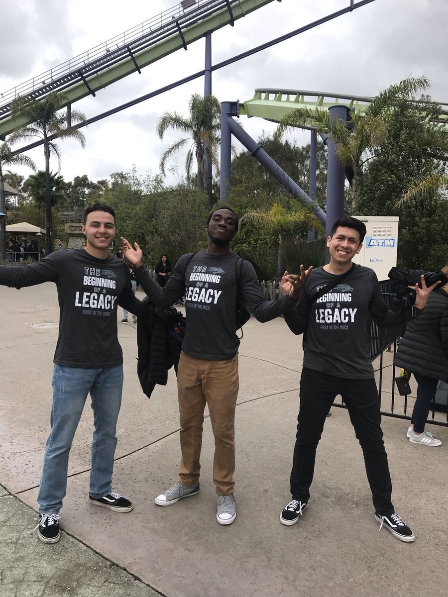 GEARUPUNR's tweet image. Six Flags Discovery Kingdom with the Pack !! PAWS, GEAR UP and First In The Pack students took over and conquered the park. What a wonderful way to bond and release stress before midterms begin ! @GEARUPUNR @FirstinthePack @sixflagsDK #onepack #FirstGenNV