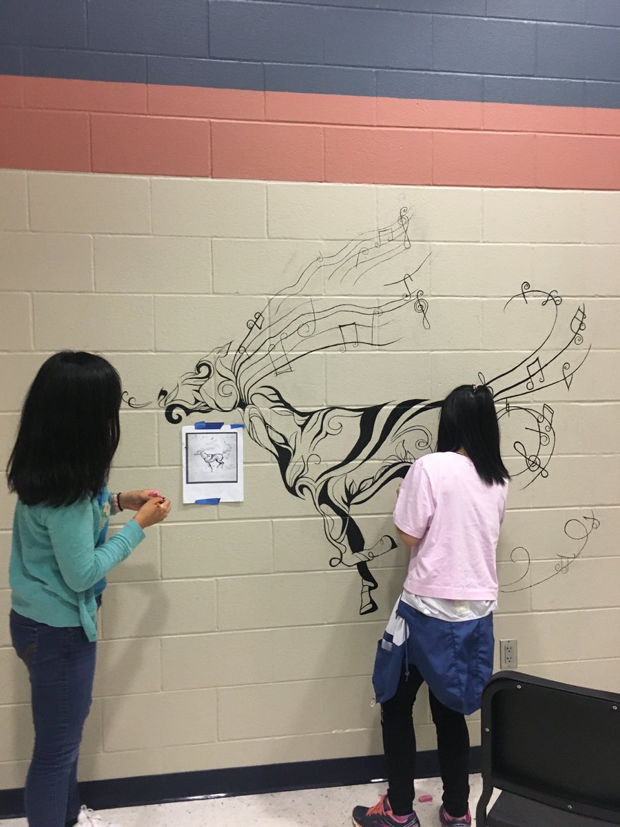 bhs_nahs's tweet photo. NAHS is making great things at BHS! We are painting 13 murals around the school. #NAHS #art #VisualArt #artists #BHS #murals @Fahmikhan @BHS_Broncos https://t.co/fXq0dLIeG2