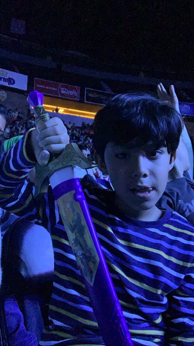 0mendiola's tweet photo. #MarvelUniverseLIVE https://t.co/If2kvlj7sz