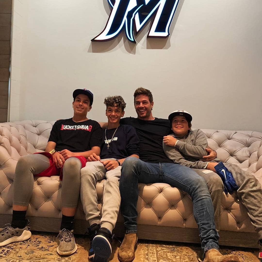 ❤️👍⚾👏👏  from <a href="/willylevy29/">William Levy</a>  -  Big shout out to our #hometeam @marlins for always taken care of  the family. Through the ups and downs I’ll always be loyal to our Home Team. #letsgomarlins #miami